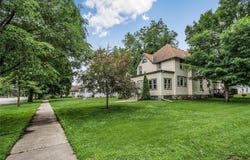 310 & 312 4th Avenue SW, Hutchinson, MN 55350