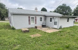 1228 Harrington Avenue, Carthage, MO 64836