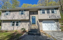 177 Gore Rd, Webster, MA 01570