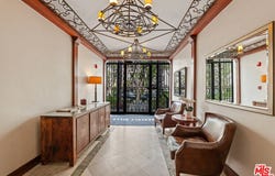 411 N Oakhurst Dr, Beverly Hills, CA 90210