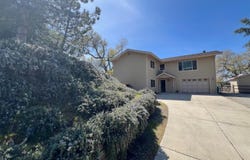 27030 Oakflat Drive, Tehachapi, CA 93561
