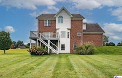 427 Deer Run Way, Elizabethtown, KY 42701-6548