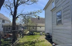 126 Main Street, Warren, RI 02885