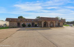 1401 E Admiral Doyle Drive, New Iberia, LA 70560
