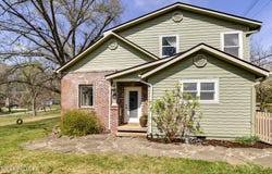 123 Orchard Rd, Norris, TN 37828