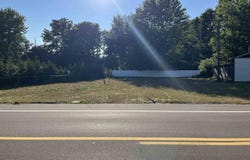 5750 River Road, East China, MI 48054