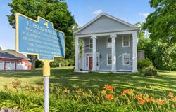 6 Halfmoon Drive, Waterford, NY 12188