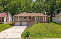 1308 SW 20TH Street, Blue Springs, MO 64015