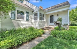 30224 Wolf Road, Bay Village, OH 44140