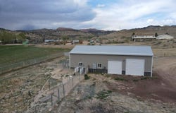 1109 N 300 E, Tropic, UT 84776