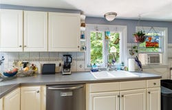 15 Freedom Drive, Cranston, RI 02920
