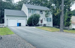 20 Canton Court, Cranston, RI 02921