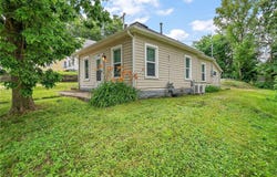 208 Swan Street, Le Sueur, MN 56058