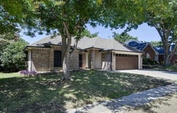 5917 Hilltop Drive, Watauga, TX 76148