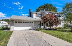 1933 Bruce Lane, Grand Island, NY 14072