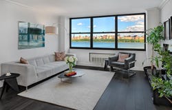 7004 BLVD E, Guttenberg, NJ 07093