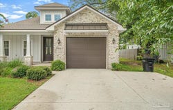 1402 E Fisher St, Pensacola, FL 32503