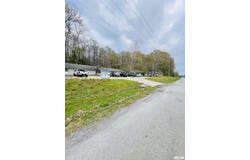 612 E 3RD Avenue, Grand Tower, IL 62924