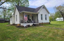 326 W 2ND Street, Versailles, IL 62378