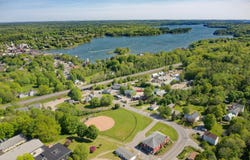 38 Academy Hill Road, Newcastle, ME 04553