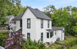 233 Spring Street, Eureka Springs, AR 72632