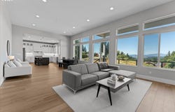 382 NE Lovrien AVE, Gresham, OR 97030