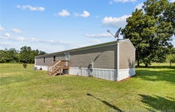189 Bulldog Lane, Roseboro, NC 28382