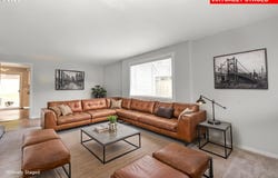 616 N 4TH Ave, Kelso, WA 98626