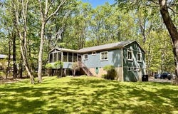 1422 Brian Lane, Effort, PA 18330