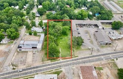 000 Bonham Street, Paris, TX 75460