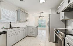 27712 COUNTRY Drive, Walker, LA 70785