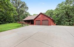 655 Auburn Trail SE, Ada, MI 49301