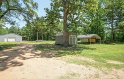 97 Acorn Hollow Ln, Pine Bluff, AR 71603