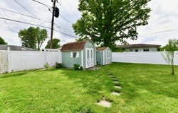 121 Mulberry Drive, Chesterfield, IN 46017