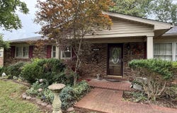 4634 Pinetree Lane, Bowling Green, KY 42101