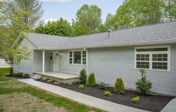260 Yonside Dr, Sparta, TN 38583-8131