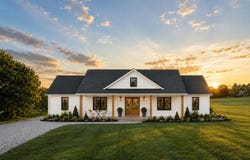 4 Dyer Lane N, Belgrade, ME 04917