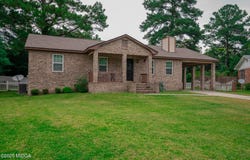 2940 Springmeadow Drive, Macon, GA 31206