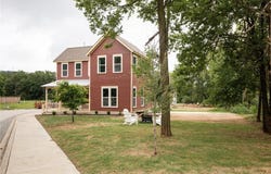 315  E 11th  ST, Fayetteville, AR 72701