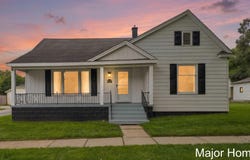 11418 Kirby Street SE, Alto, MI 49302