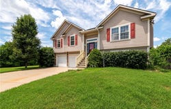 7104 E 163rd Terrace, Belton, MO 64012
