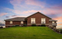 3752 Lacina Dr. SW, IowaCity, IA 52240