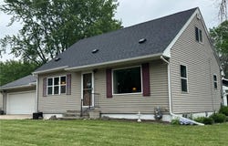 955 S 3rd Avenue, Albert Lea, MN 56007