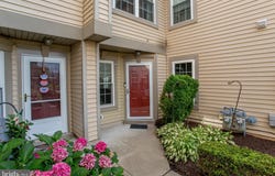 605 JULIAN DRIVE W, WARWICK, PA 18974