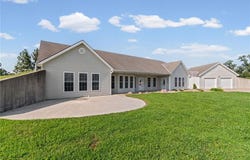 1330 270th Street, Lathrop, MO 64465