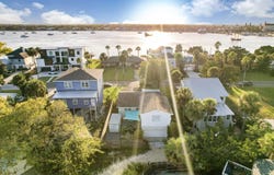 26 Dolphin Dr, St Augustine, FL 32080