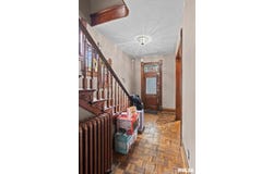 1227 N 3RD Street, Springfield, IL 62702