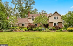 7950 WOODLAND HILLS LANE, FAIRFAX STATION, VA 22039
