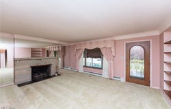 7601 W 130th Street, Parma, OH 44130