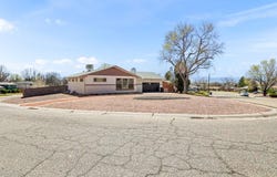 20 Robertson Rd, Pueblo, CO 81001